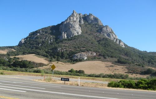 mound_of_rocks_near_obispo