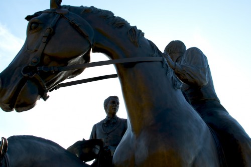 nauvoo_horse-statue