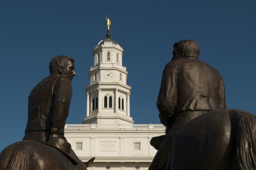 nauvoo_horses-temple