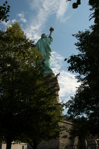 sol_statue-of-liberty-back