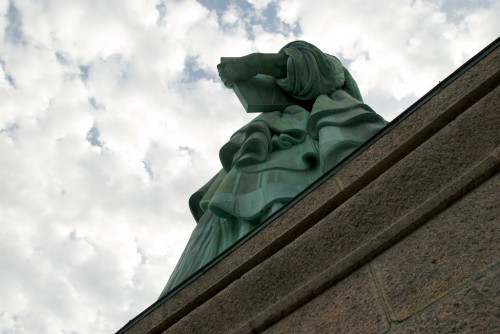 sol_statue-of-liberty-book