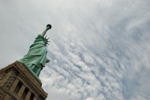 sol_statue-of-liberty-slant-sky