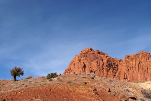 capitol-reef-chimney-rock 15